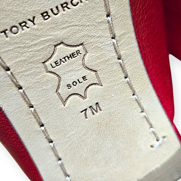 Tory Burch Red Perrine Vintage Gold Plaque Heel Fellini Milled Mule Pumps Size 7 - Picture 8 of 9